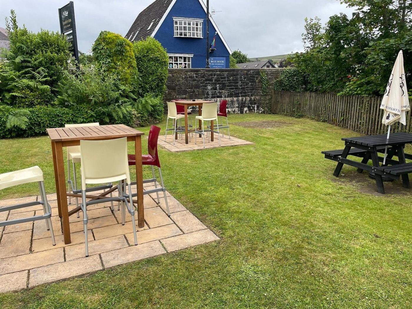 Hotel Ynyscedwyn Arms Ystradgynlais Zewnętrze zdjęcie